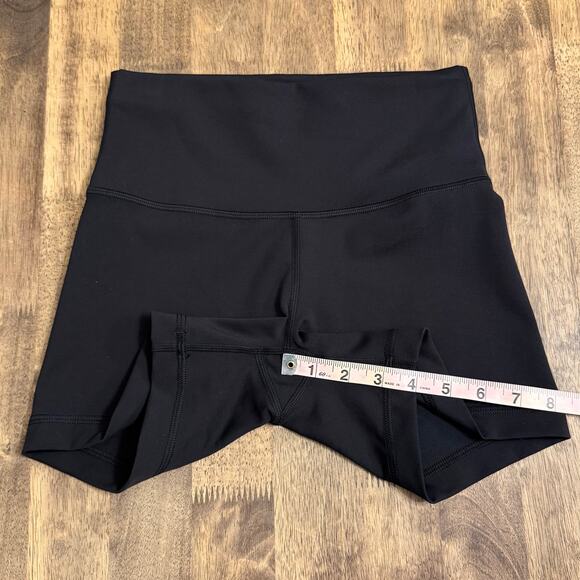 Lululemon Wunder Train Short High Rise 4” Everlux Biker Yoga Gym Black Size 6 - Picture 5 of 9